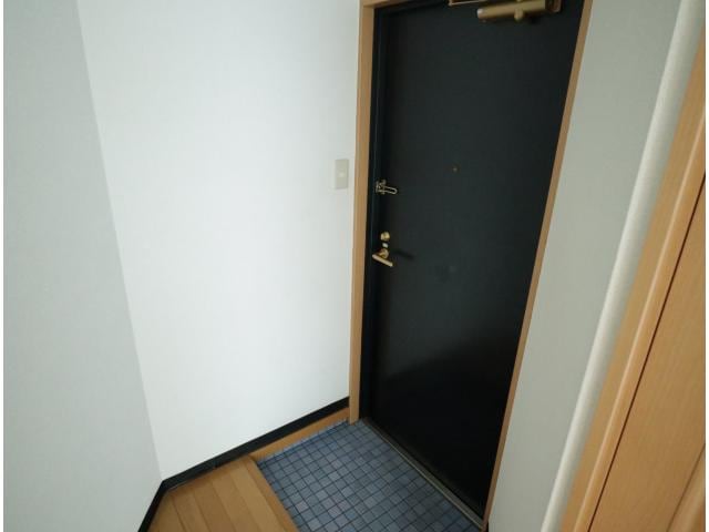  近鉄難波線・奈良線/学園前駅 徒歩8分 4階 築23年