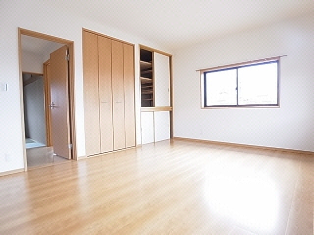  近鉄難波線・奈良線/学園前駅 バス10分登美ヶ丘5丁目下車:停歩2分 1階 築52年