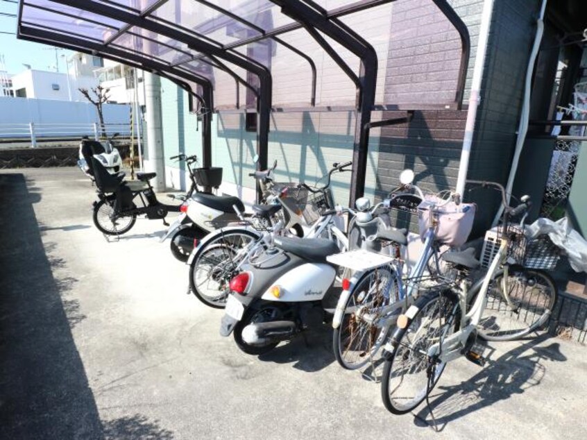  近鉄難波線・奈良線/学園前駅 徒歩13分 2階 築30年
