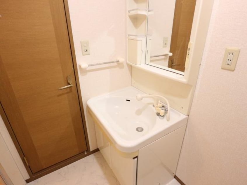  近鉄難波線・奈良線/学園前駅 徒歩13分 2階 築30年