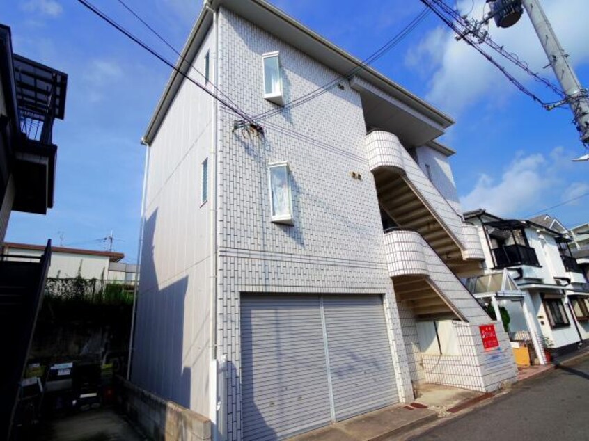  近鉄難波線・奈良線/学園前駅 徒歩8分 3階 築35年