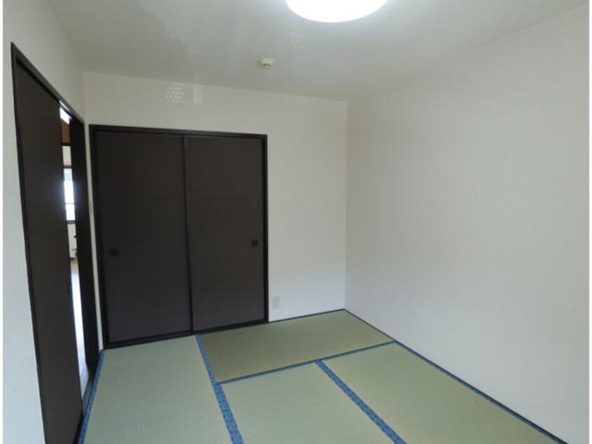  近鉄難波線・奈良線/学園前駅 徒歩15分 2階 築31年
