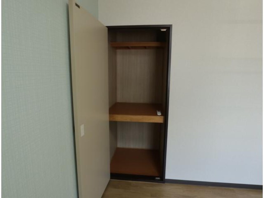  近鉄難波線・奈良線/学園前駅 徒歩15分 2階 築31年
