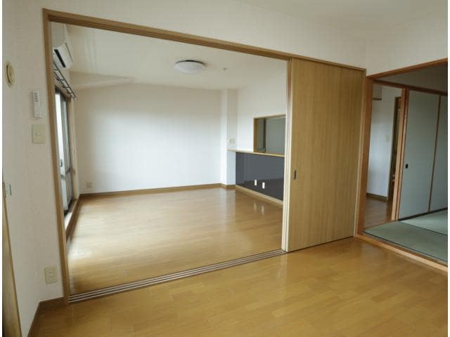  近鉄難波線・奈良線/学園前駅 バス12分松陽台2丁目下車:停歩3分 3階 築22年