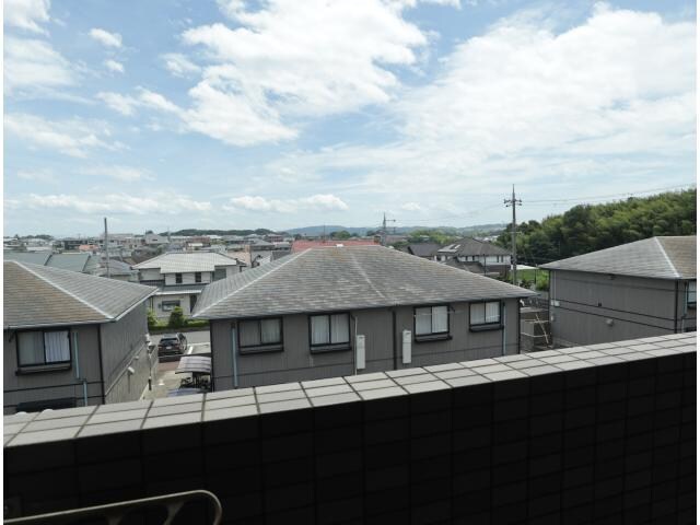  近鉄難波線・奈良線/学園前駅 バス12分松陽台2丁目下車:停歩3分 3階 築22年