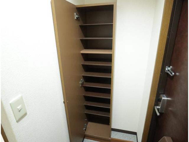  近鉄難波線・奈良線/学園前駅 徒歩8分 3階 築24年