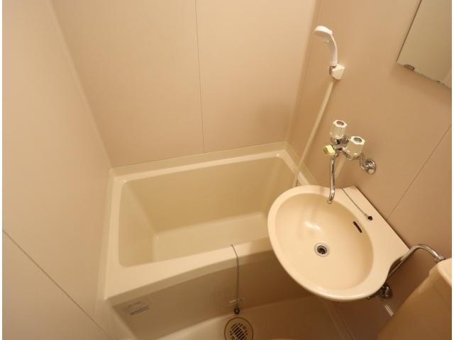  近鉄難波線・奈良線/富雄駅 徒歩9分 2階 築35年