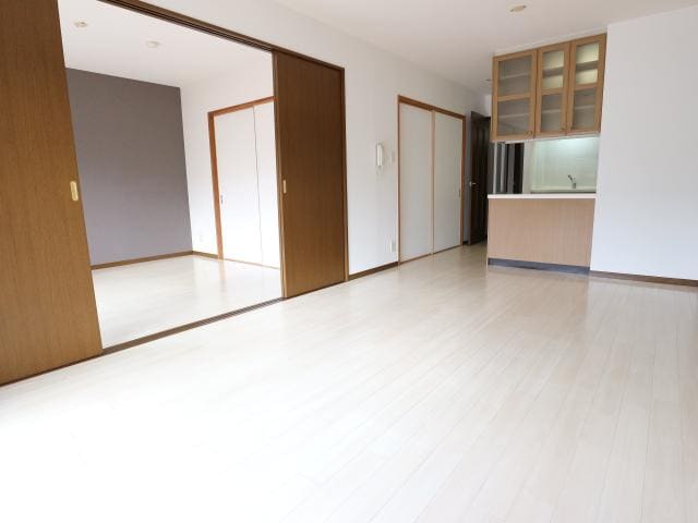  近鉄難波線・奈良線/学園前駅 徒歩14分 2階 築27年