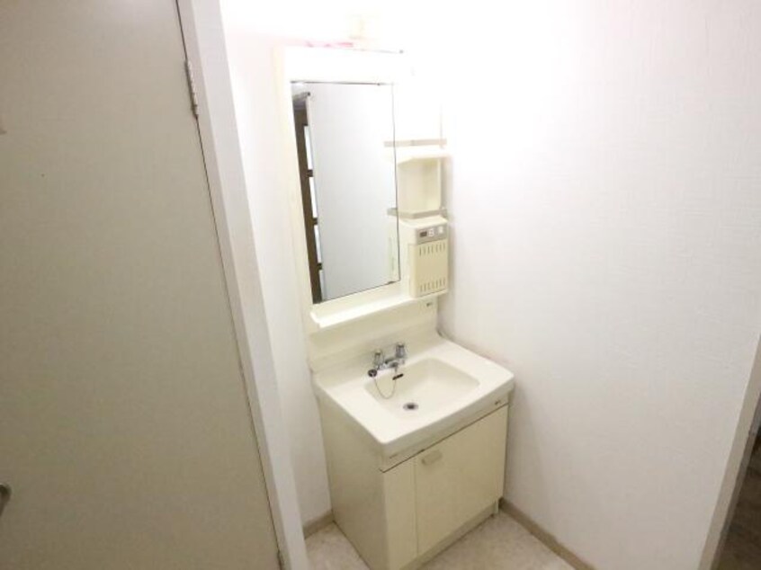  近鉄難波線・奈良線/菖蒲池駅 徒歩5分 3階 築35年