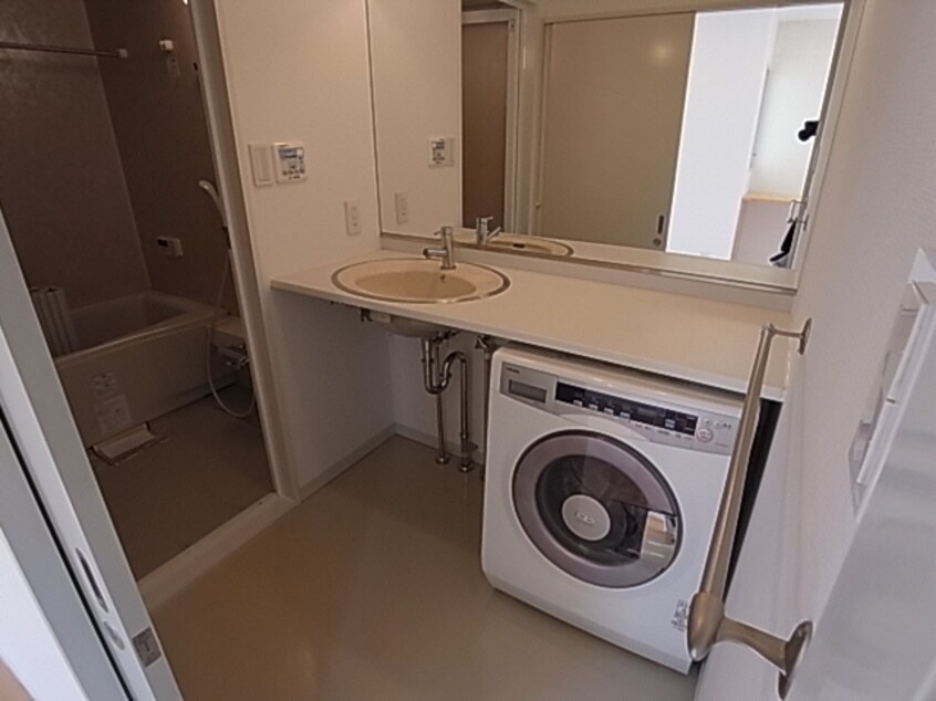  近鉄難波線・奈良線/学園前駅 徒歩19分 1階 築20年