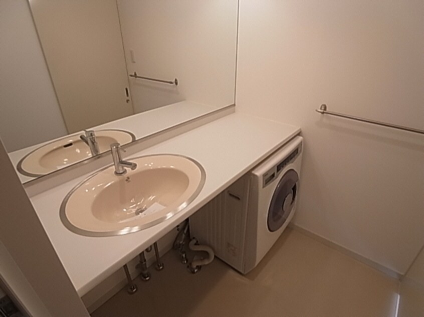  近鉄難波線・奈良線/学園前駅 徒歩19分 1階 築20年