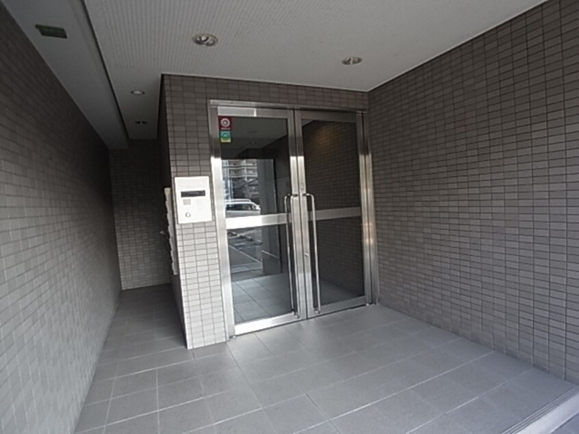  近鉄難波線・奈良線/富雄駅 徒歩8分 3階 築25年