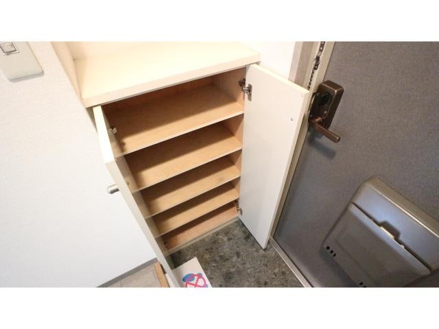  近鉄難波線・奈良線/富雄駅 徒歩8分 1階 築25年