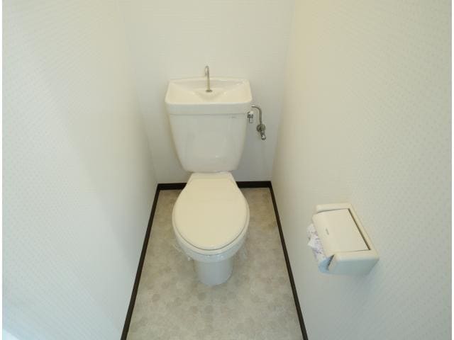  近鉄難波線・奈良線/学園前駅 徒歩8分 2階 築31年