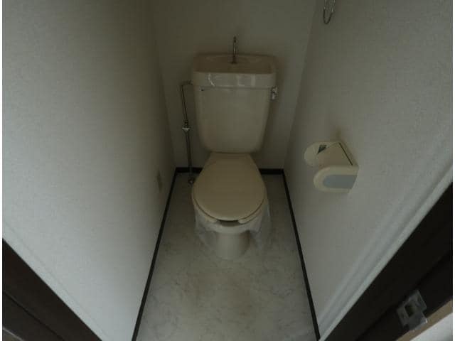  近鉄難波線・奈良線/学園前駅 徒歩8分 1階 築30年