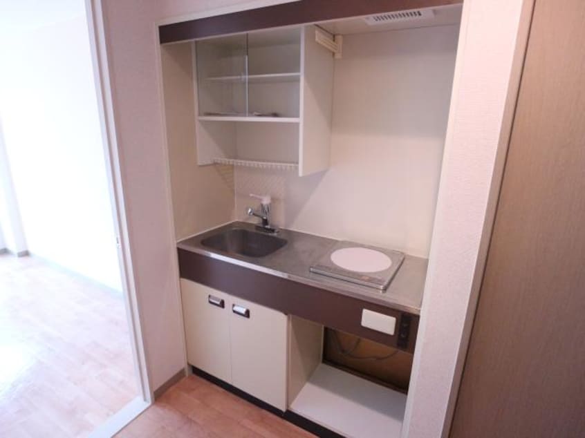  近鉄難波線・奈良線/富雄駅 徒歩3分 1階 築32年