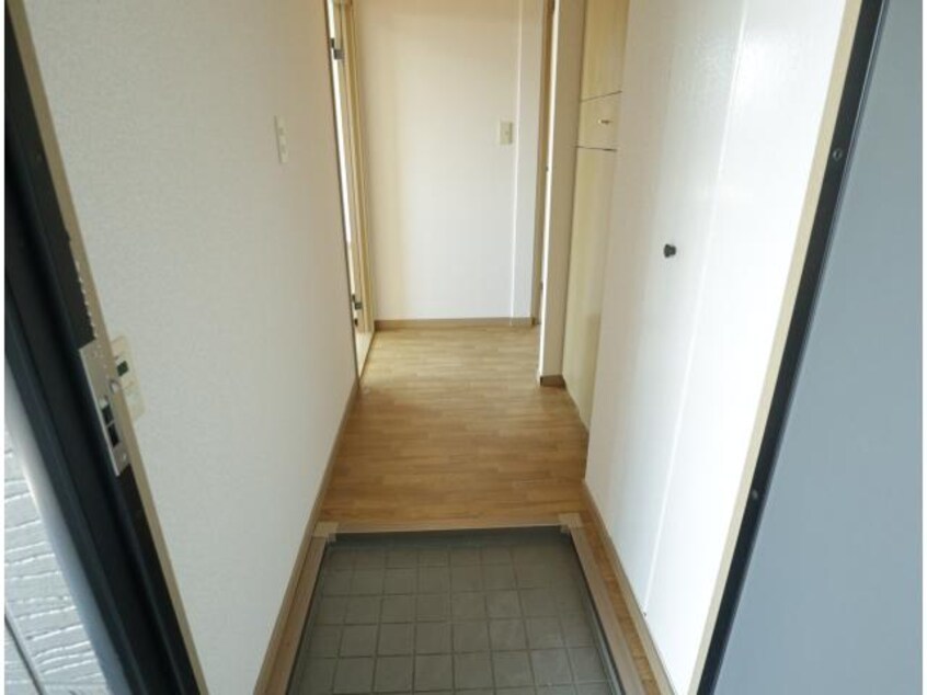  近鉄難波線・奈良線/学園前駅 バス12分松陽台2丁目下車:停歩3分 2階 築28年