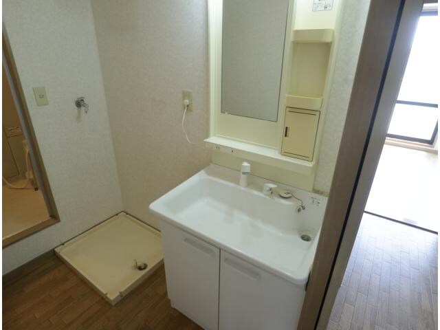  近鉄難波線・奈良線/学園前駅 バス12分松陽台2丁目下車:停歩3分 2階 築28年