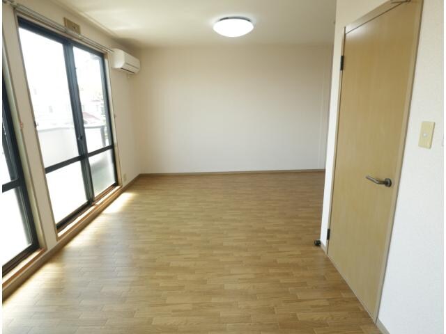  近鉄難波線・奈良線/学園前駅 バス12分松陽台2丁目下車:停歩3分 2階 築28年