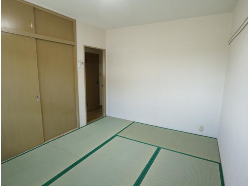  近鉄難波線・奈良線/学園前駅 バス12分松陽台2丁目下車:停歩3分 2階 築28年