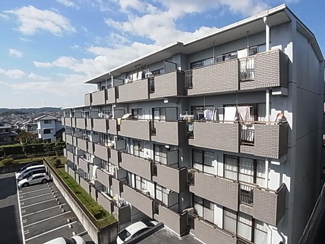  近鉄けいはんな線/学研奈良登美ケ丘駅 徒歩20分 1階 築35年