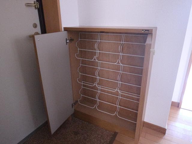  近鉄難波線・奈良線/富雄駅 徒歩4分 1階 築18年