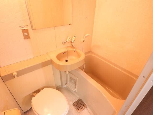  近鉄難波線・奈良線/菖蒲池駅 徒歩5分 2階 築34年