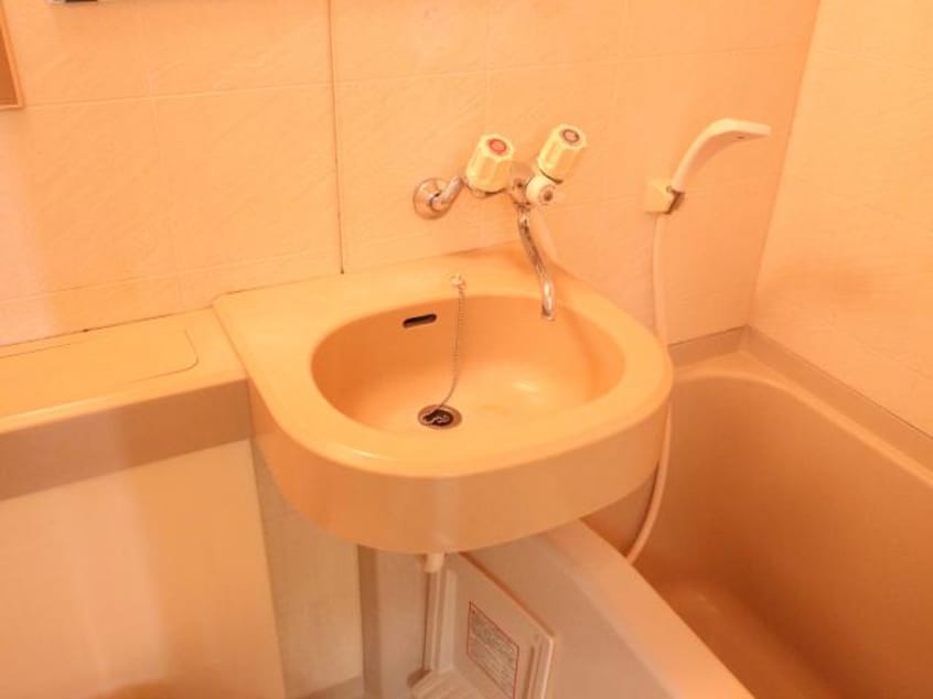  近鉄難波線・奈良線/菖蒲池駅 徒歩5分 2階 築34年