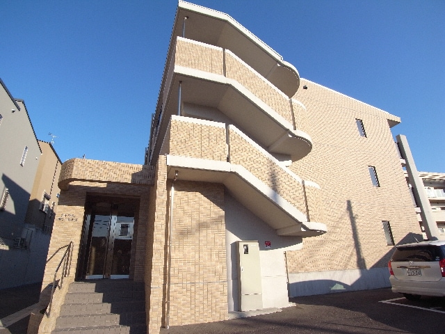  近鉄難波線・奈良線/富雄駅 徒歩10分 2階 築18年