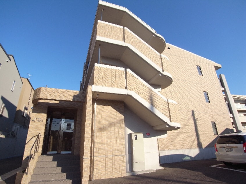  近鉄難波線・奈良線/富雄駅 徒歩10分 2階 築18年