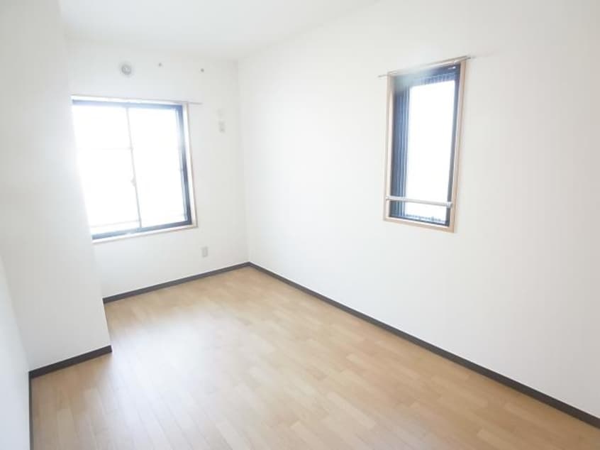  近鉄難波線・奈良線/富雄駅 徒歩10分 2階 築18年