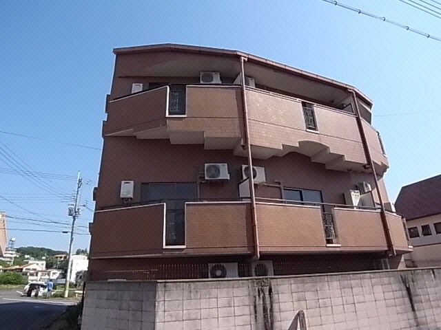  近鉄難波線・奈良線/富雄駅 徒歩22分 3階 築34年