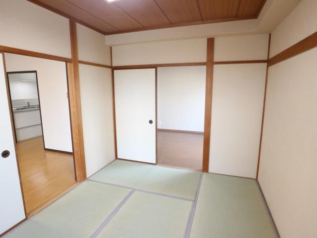  近鉄難波線・奈良線/富雄駅 徒歩2分 4階 築44年