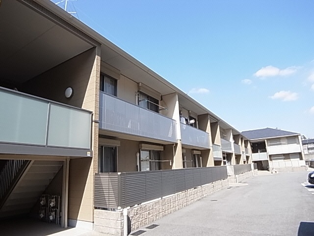  近鉄難波線・奈良線/学園前駅 徒歩15分 2階 築16年