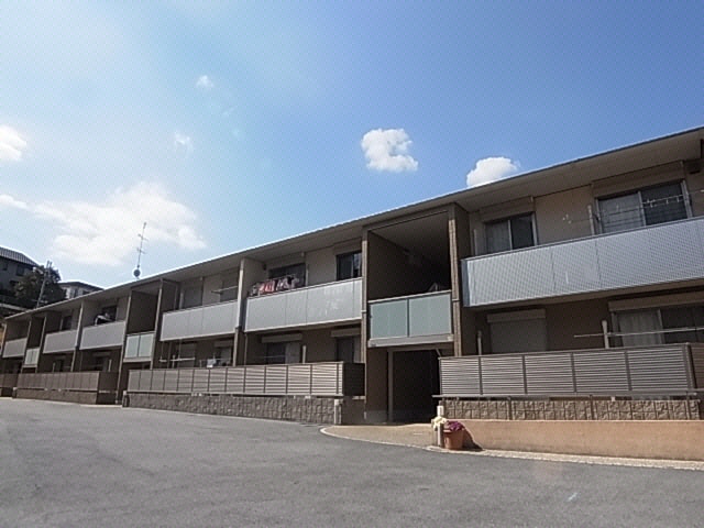  近鉄難波線・奈良線/学園前駅 徒歩15分 2階 築16年