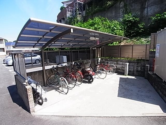  近鉄難波線・奈良線/学園前駅 徒歩15分 2階 築16年