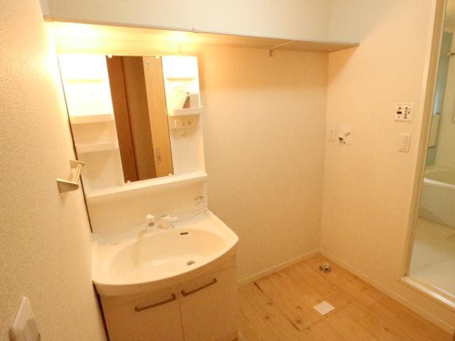  近鉄難波線・奈良線/学園前駅 徒歩15分 2階 築16年