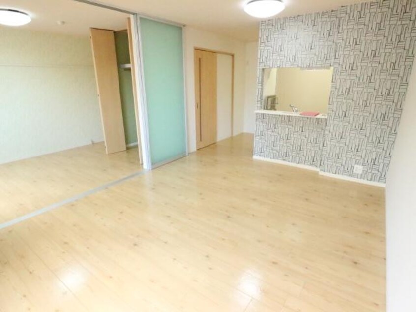  近鉄難波線・奈良線/学園前駅 徒歩15分 2階 築16年