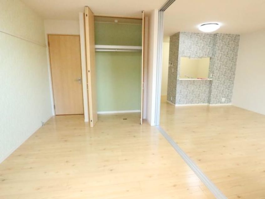  近鉄難波線・奈良線/学園前駅 徒歩15分 2階 築16年