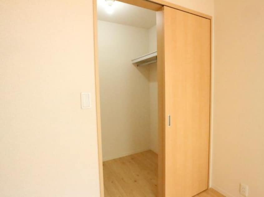  近鉄難波線・奈良線/学園前駅 徒歩15分 2階 築16年