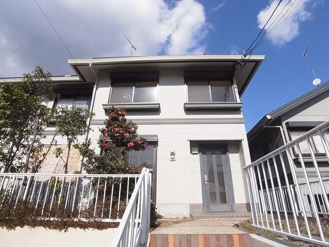  近鉄難波線・奈良線/学園前駅 徒歩19分 1-2階 築32年