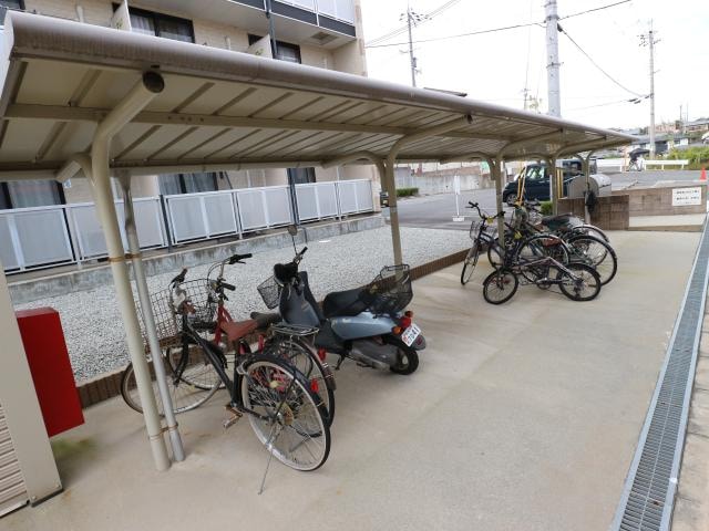  近鉄難波線・奈良線/学園前駅 徒歩5分 3階 築18年