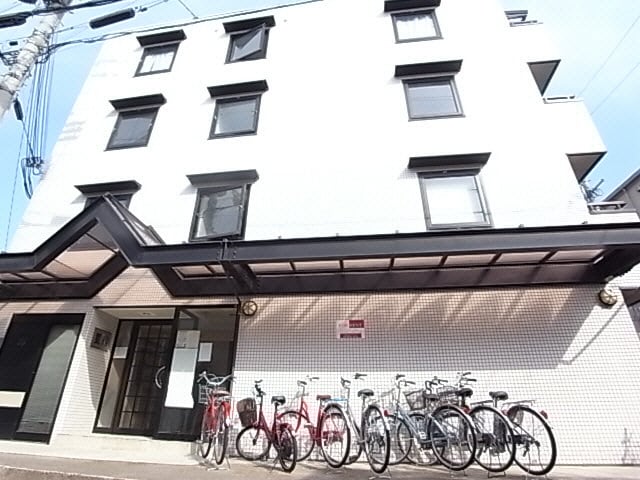  近鉄難波線・奈良線/富雄駅 徒歩3分 1階 築34年