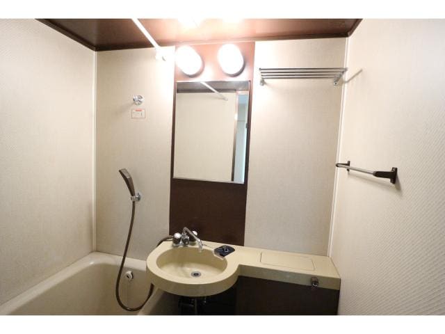  近鉄難波線・奈良線/富雄駅 徒歩3分 1階 築34年