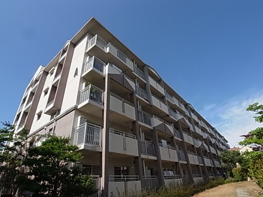  近鉄難波線・奈良線/学園前駅 徒歩4分 1階 築30年