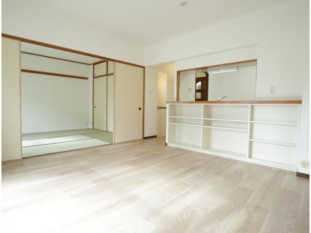  近鉄難波線・奈良線/学園前駅 徒歩4分 1階 築30年