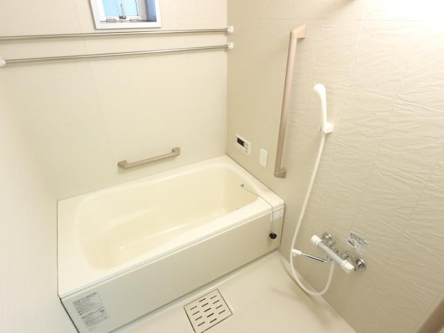  近鉄難波線・奈良線/学園前駅 徒歩7分 1階 築15年