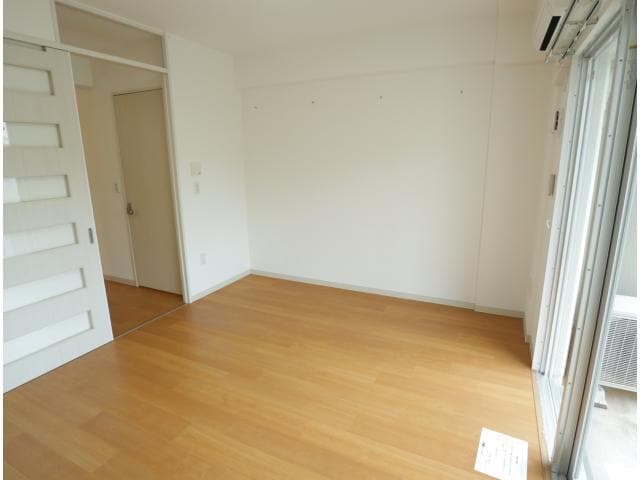  近鉄難波線・奈良線/学園前駅 徒歩7分 1階 築15年