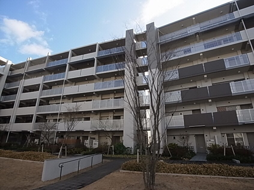  近鉄難波線・奈良線/学園前駅 徒歩8分 5階 築15年
