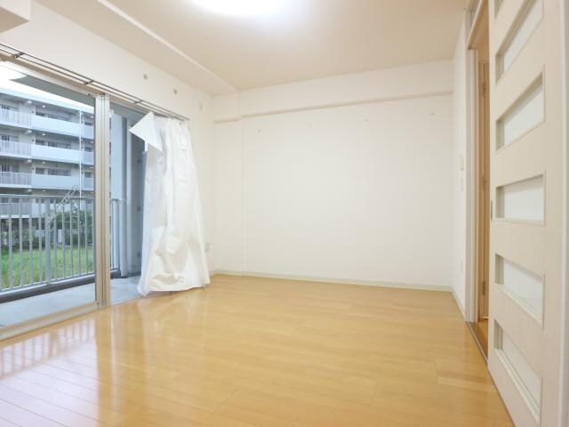  近鉄難波線・奈良線/学園前駅 徒歩8分 5階 築15年